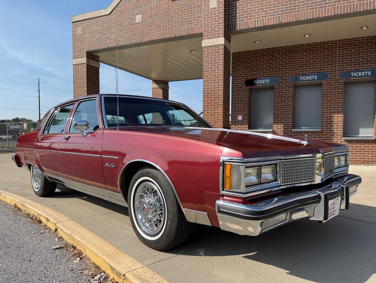 Image of Oldsmobile 98